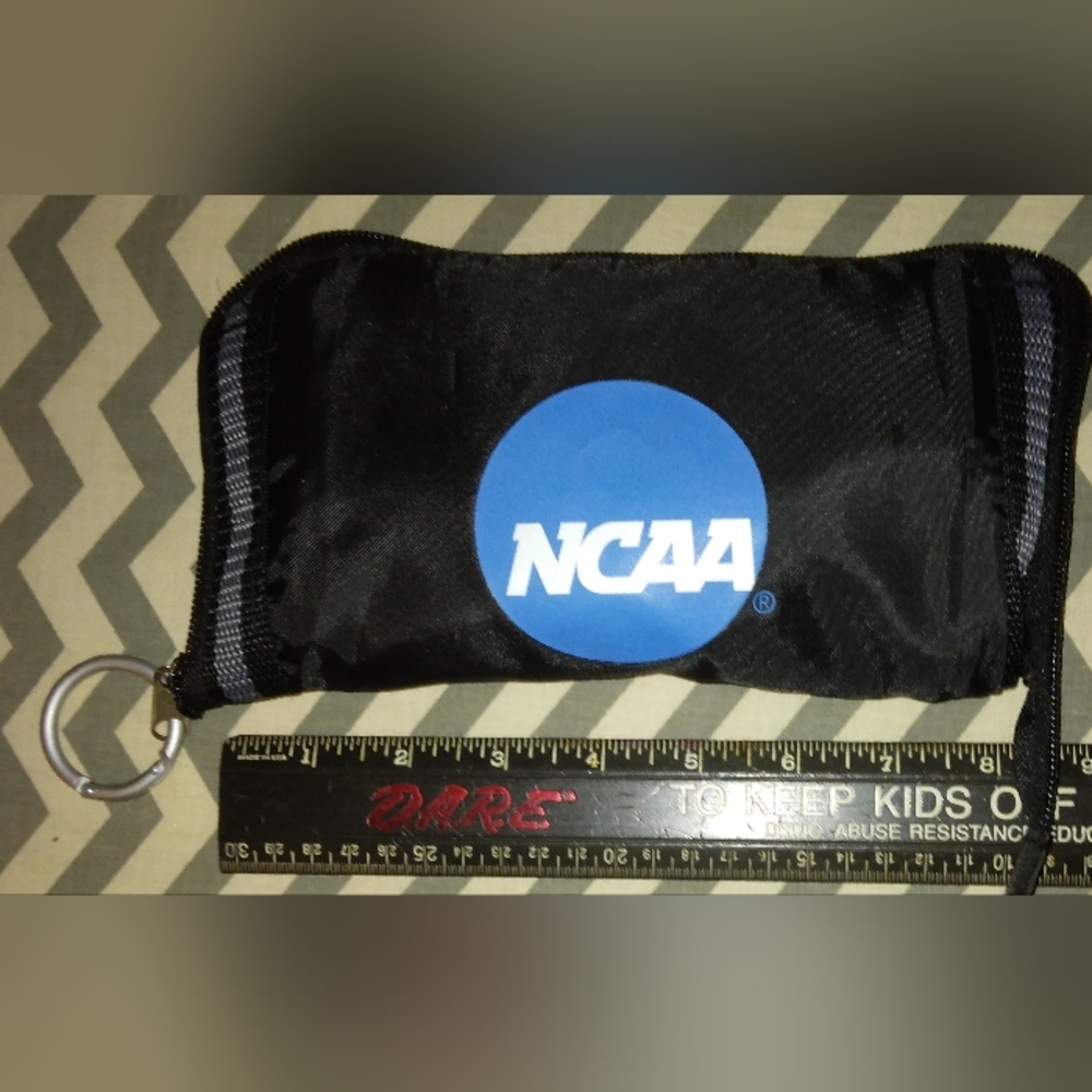 NCAA packable Tote Bag NWOT - Picture 7 of 15